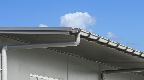 Eavestrough Service in Hartwell